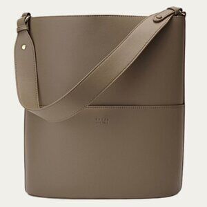 NWOT Freja New York Tall Tote in Taupe